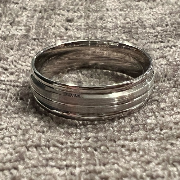 jared Other - New 10K White Gold Heavy 6mm Comfort Fit Brush Satin Fancy Band, Size 8 Unisex